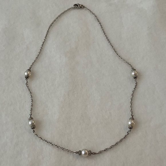 Diamond & Pearl Station 18k White Gold Necklace - Picture 2 of 14